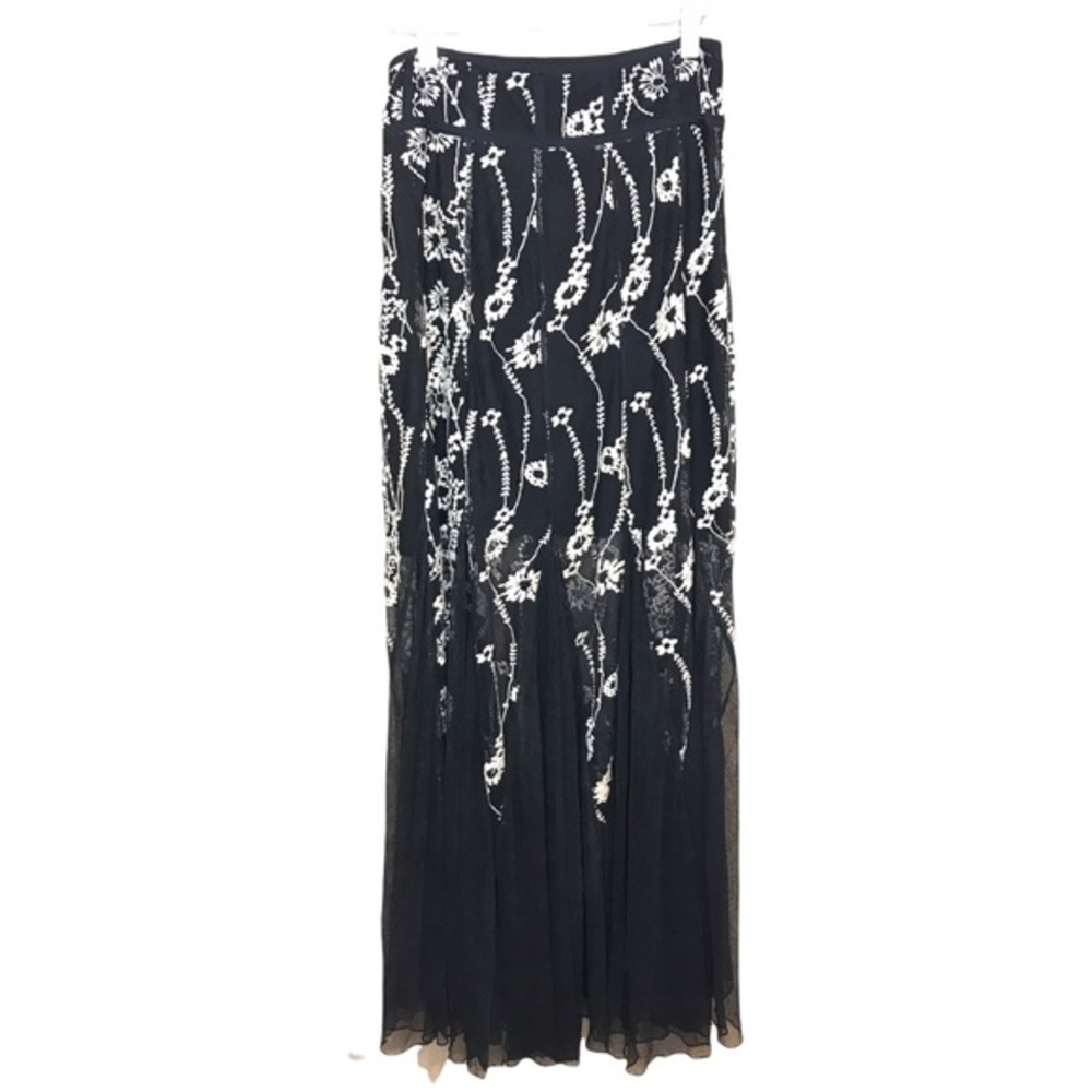 FREE PEOPLE Size 2 Maxi Skirt Cream Floral Embroidery mesh overlay black skirt